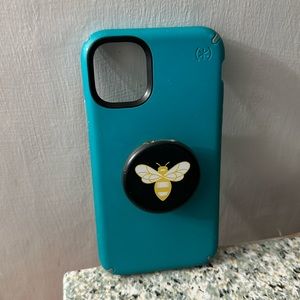 Teal Speck Iphone 11 phone case with popsocket